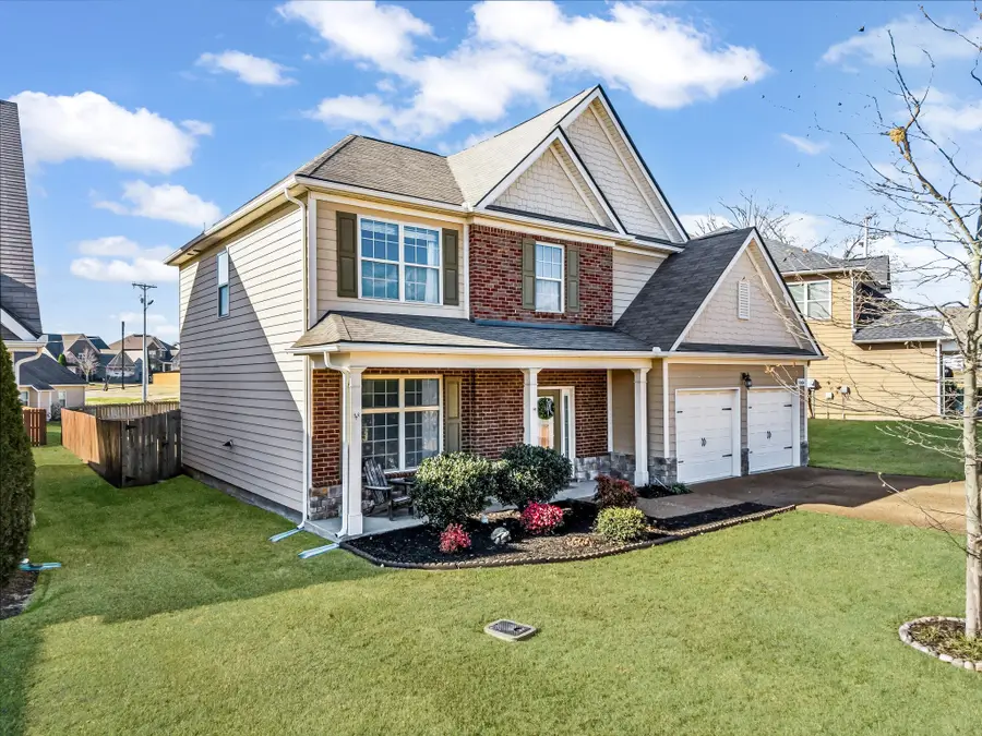 5004 Kendrick Dr, Spring Hill, TN 37174 - Image #2