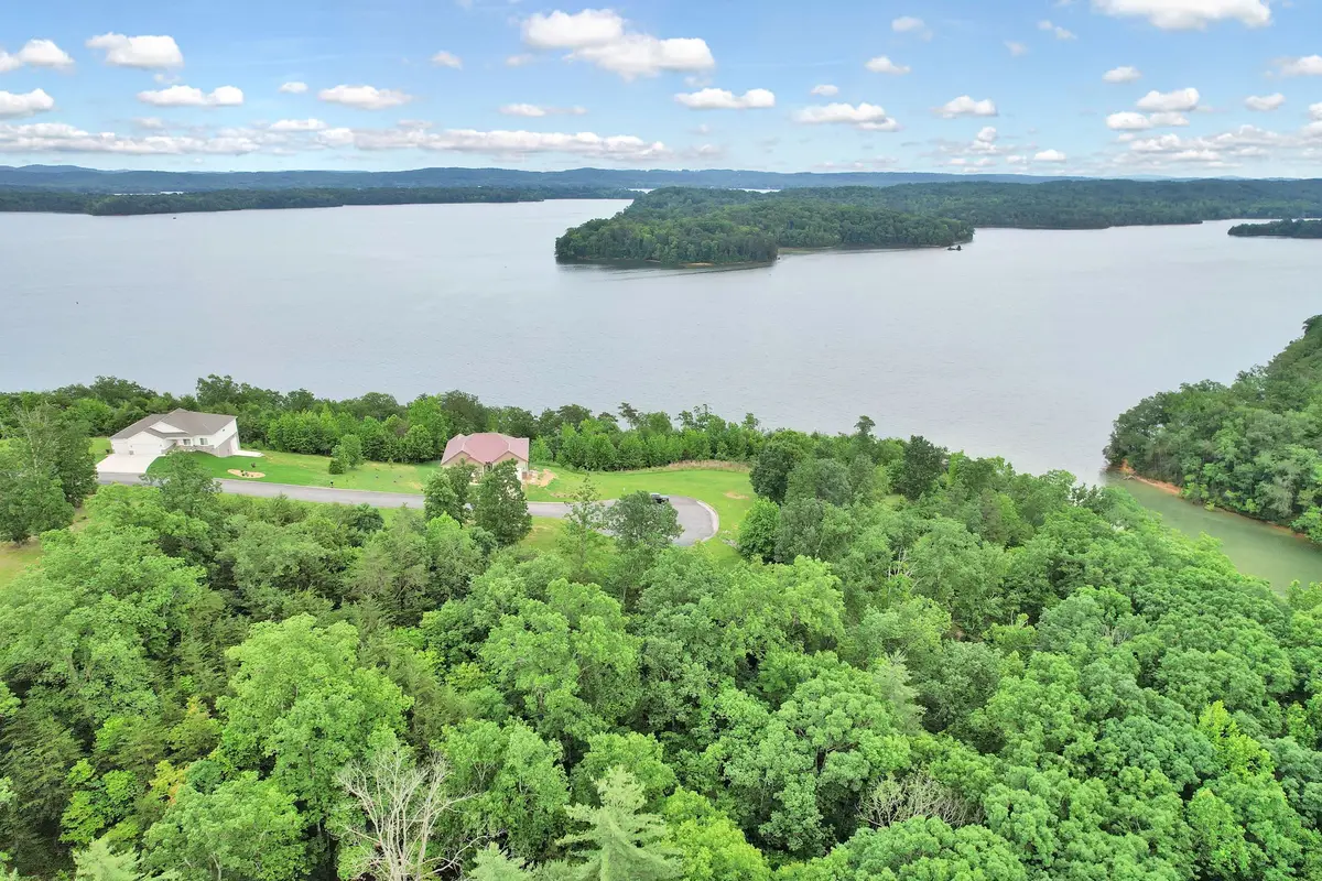 370 River Run Trl, Spring City, TN 37381 - Image #1