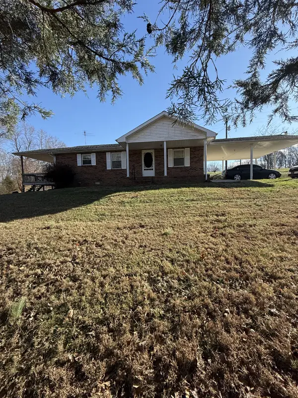 2352 Spring Creek Rd, Lafayette, TN 37083