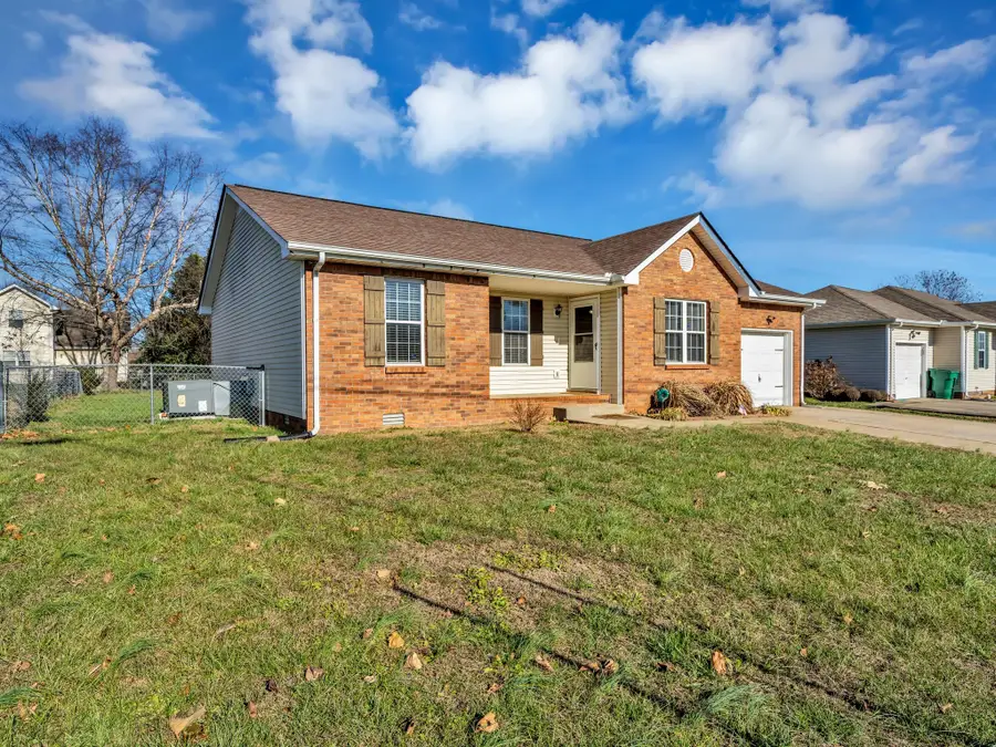 3223 Tabby Dr, Clarksville, TN 37042 - Image #2