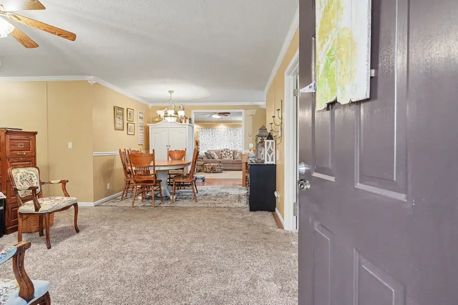 4918 Woodrow Rd, Woodlawn, TN 37191 - #3