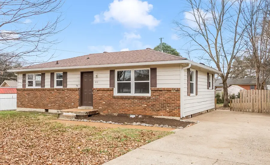 813 Country Club Dr, Clarksville, TN 37043 - #2