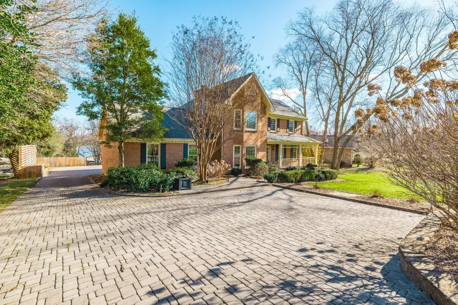 1561 Oxford Ct, Gallatin, TN 37066 - Image #3