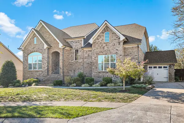 1005 Regency Ct, Gallatin, TN 37066