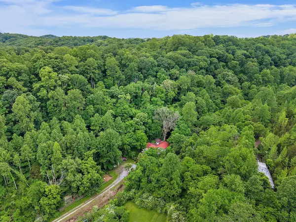 5169 Eatons Creek Rd, Nashville, TN 37218