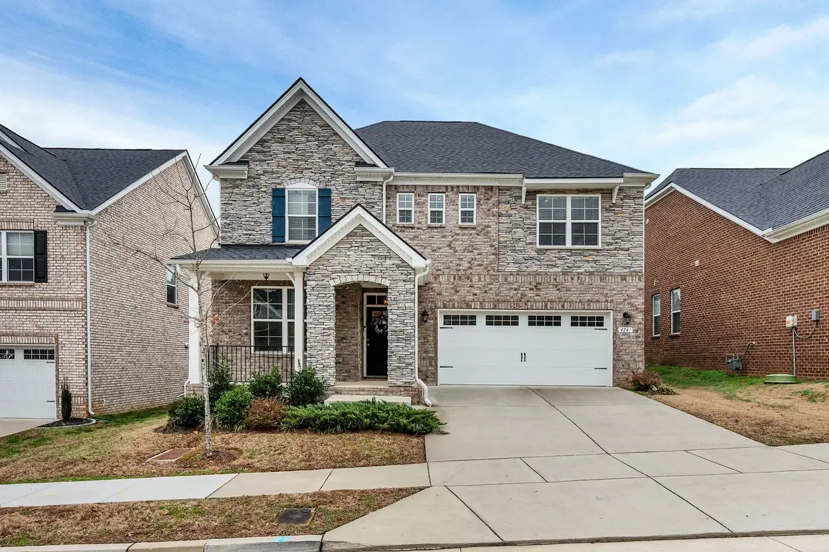 4241 Magnolia Farms Dr, Hermitage, TN 37076 - #1