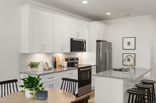 233 Panther Dr, Murfreesboro, TN 37127