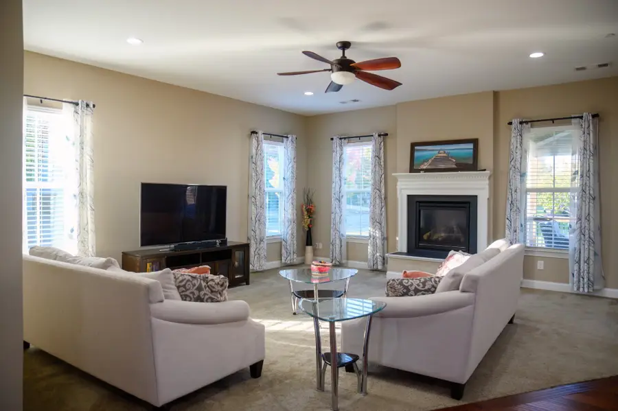 201 Cooper Ledge Cir, Franklin, TN 37064 - Image #2