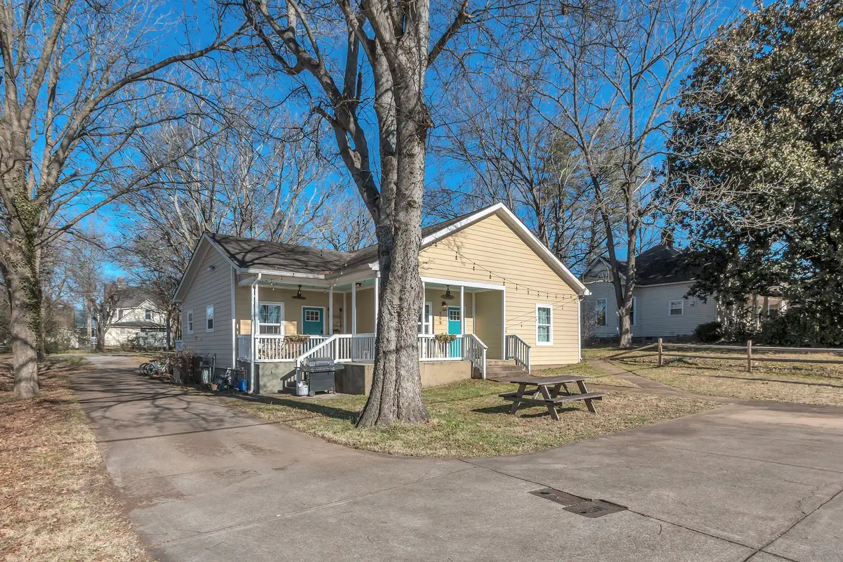 105 Riverside Dr #A, Columbia, TN 38401 - Image #1