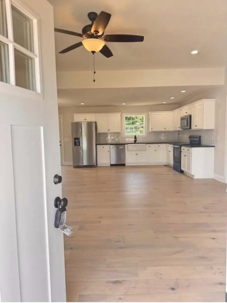 2105 Maple Grove Rd, Cadiz, KY 42211 - Image #2