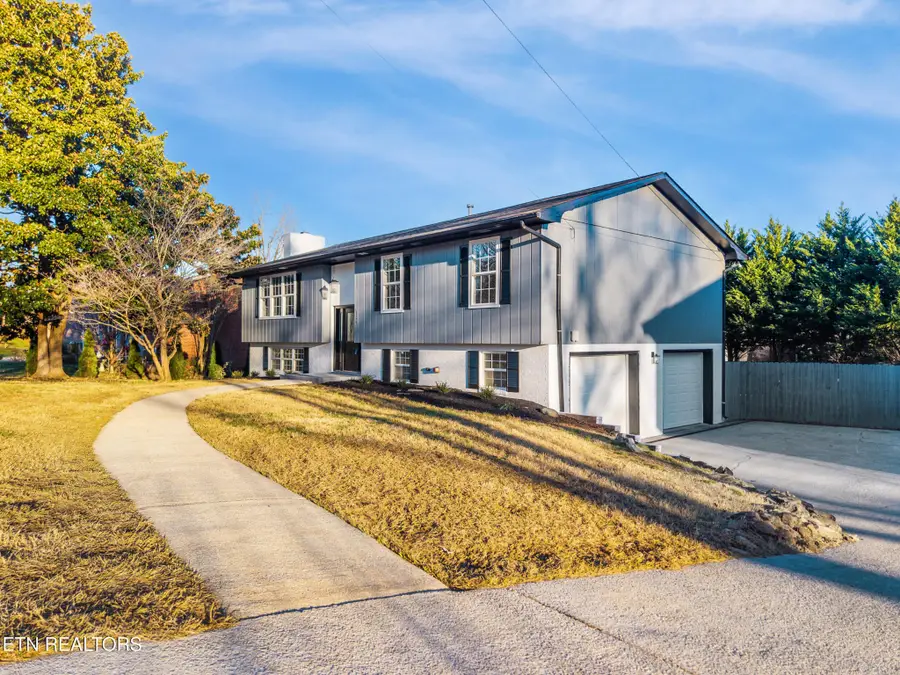 1726 Scenic Drive, Maryville, TN 37803 - Image #3