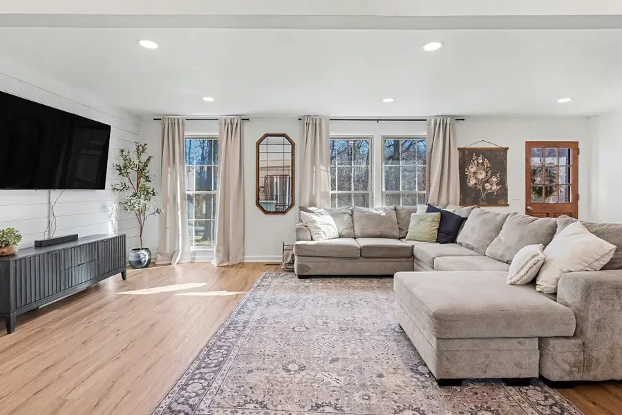 1022 Belmont Dr, Dickson, TN 37055 - Image #3