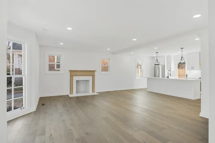 1118 Sunnymeade Dr, Nashville, TN 37216 - Image #3