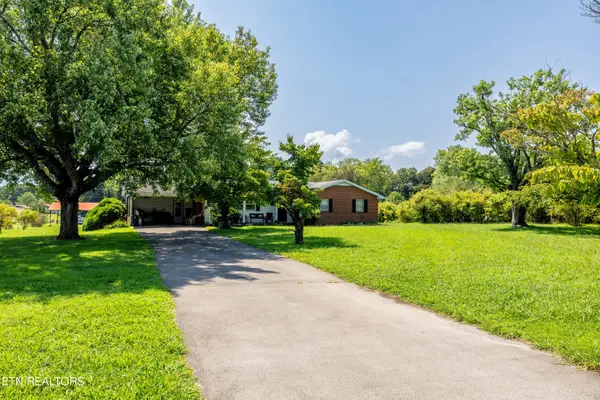 111 Harmon Rd, Maryville, TN 37804