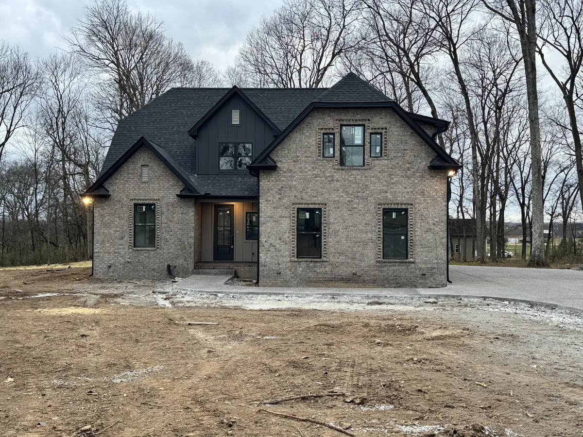 533 Greenfield Ln, Castalian Springs, TN 37031 - Image #1