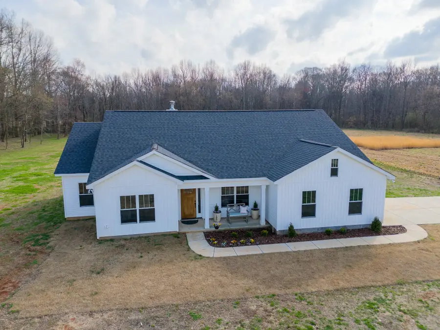64 Elliot Rd, Ardmore, TN 38449 - Image #2