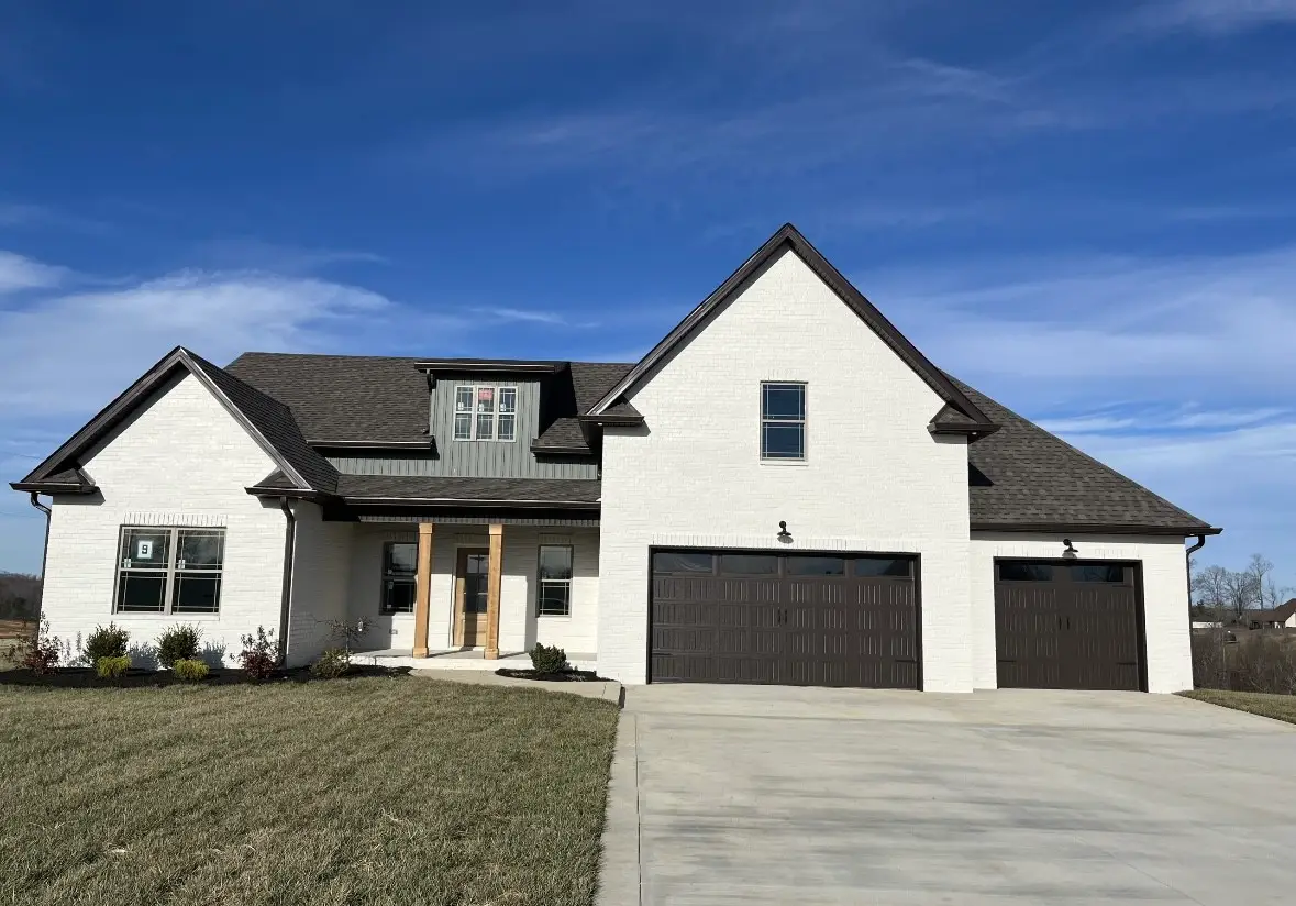 1015 Linder Ridge Rd, Woodlawn, TN 37191 - #1