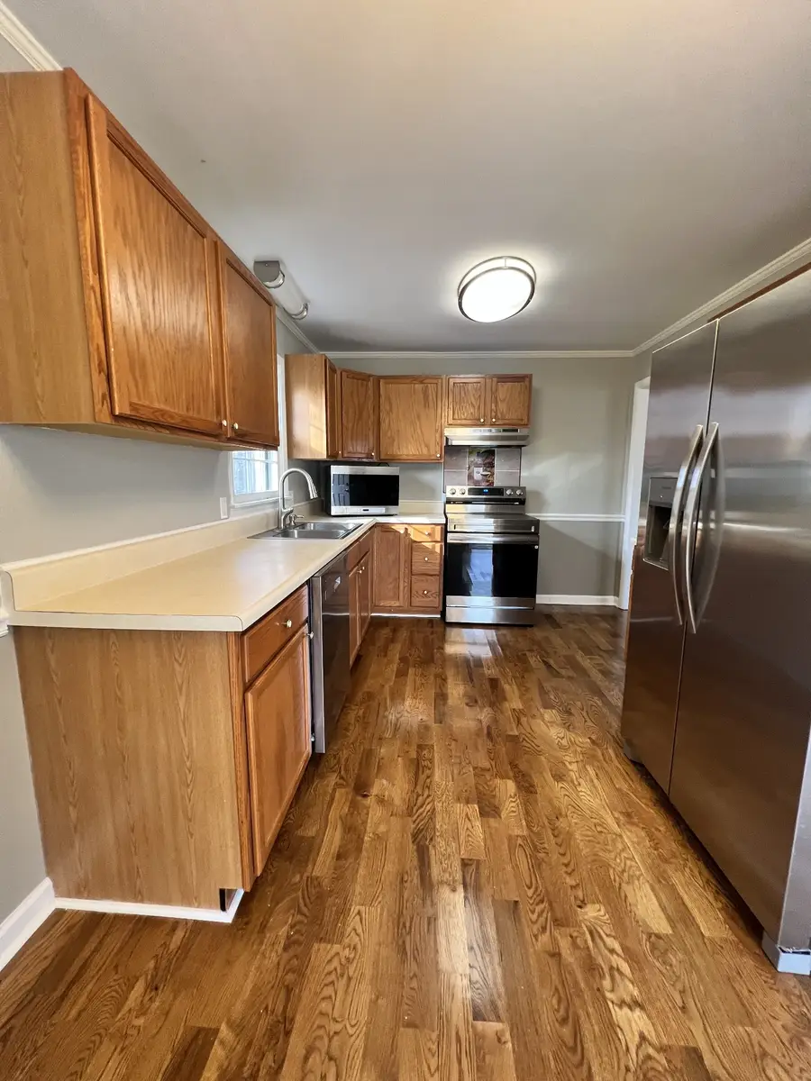 811 Southside Dr, McMinnville, TN 37110 - Image #3