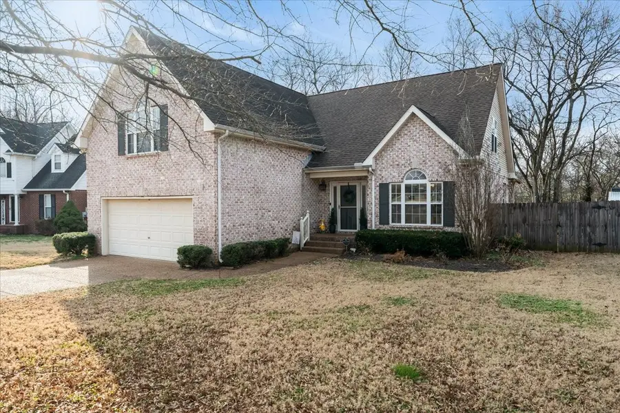 3182 Jenkins Dr, Murfreesboro, TN 37128 - Image #2