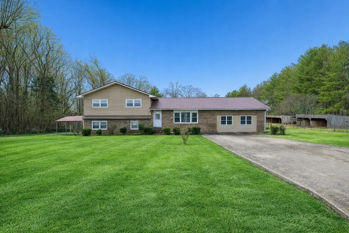 135 Carter Rd, Winchester, TN 37398 - Image #1