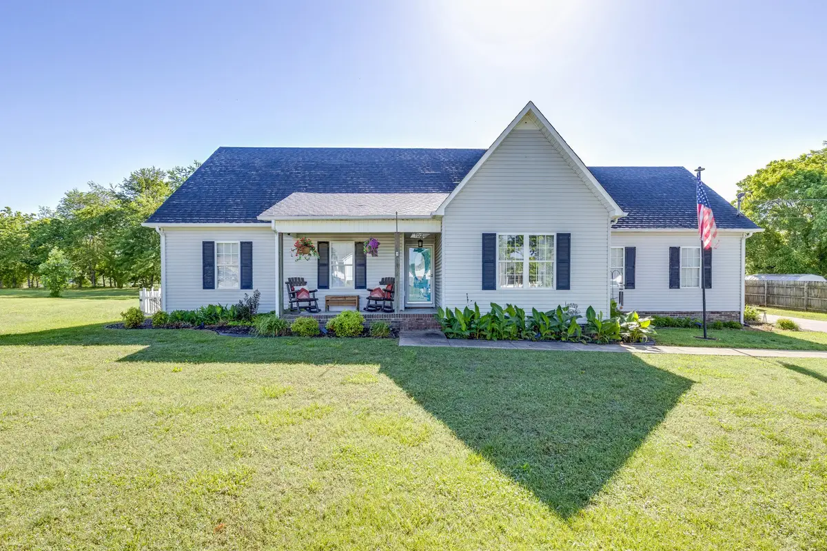 102 Copeland Dr, Mount Pleasant, TN 38474 - Image #1