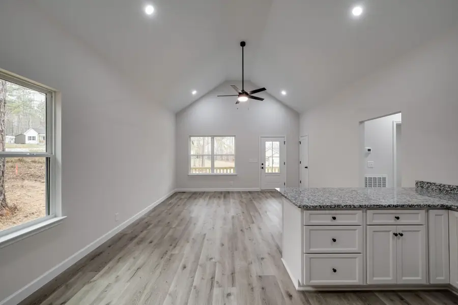 155 Lynn Lane, Charlotte, TN 37036 - Image #2