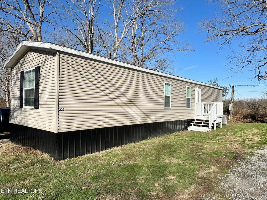 222 Braddock St, Crossville, TN 38571 - Image #2