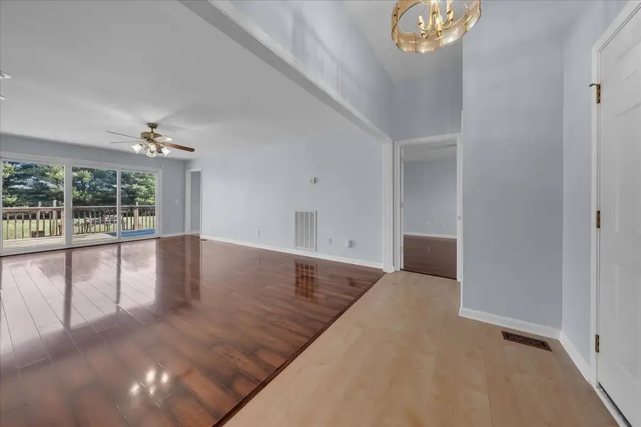 4007 Meadow View Cir, Pleasant View, TN 37146 - Image #3