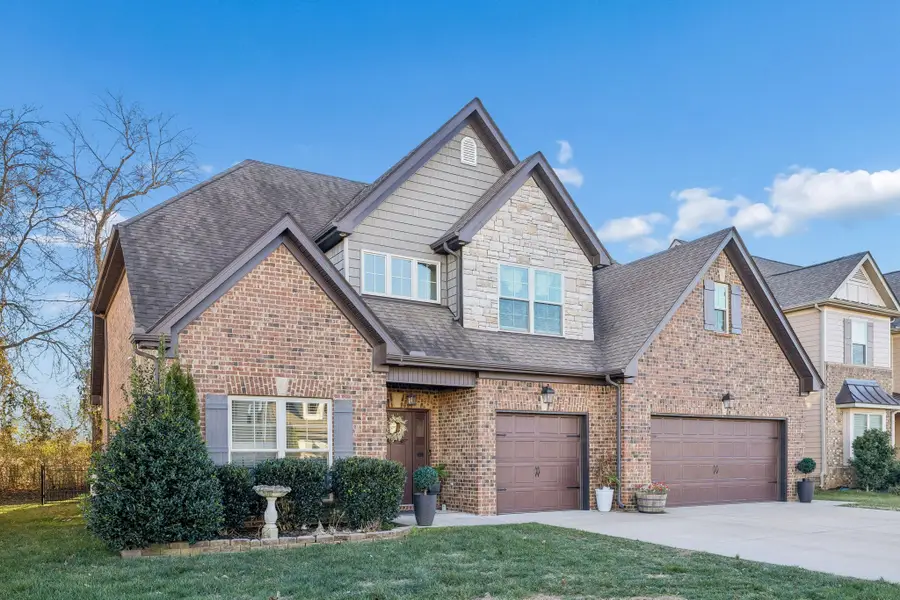 4818 Saint Ives Dr, Murfreesboro, TN 37128 - Image #3