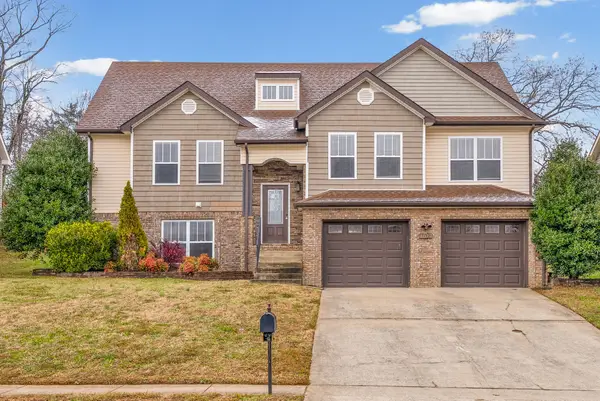 1077 Ishee Drive, Clarksville, TN 37042