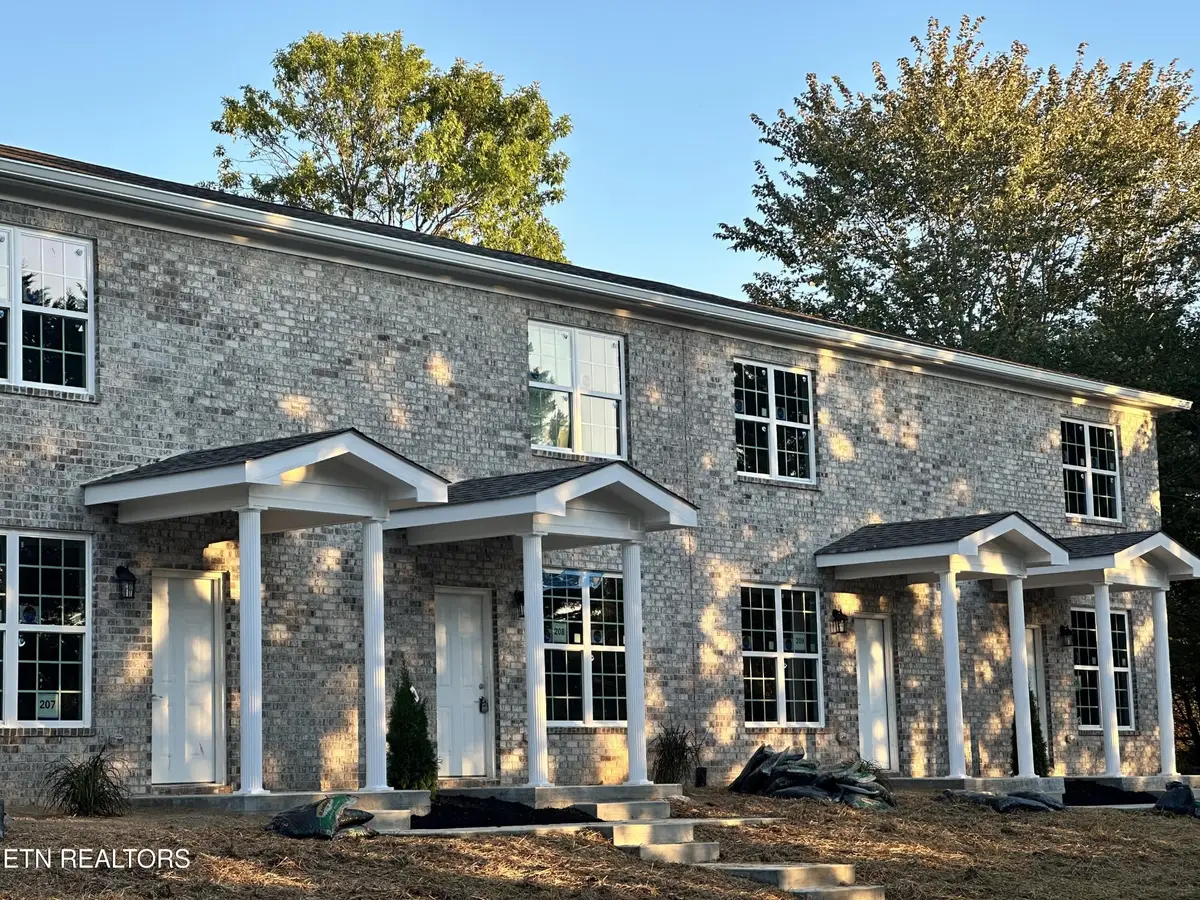 481 Broome Rd #208, Knoxville, TN 37909 - Image #1