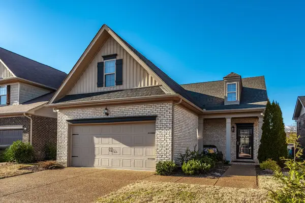 216 Annapolis Bend Cir, Hendersonville, TN 37075