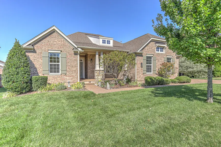 3107 Oxford Dr, Mount Juliet, TN 37122 - Image #2