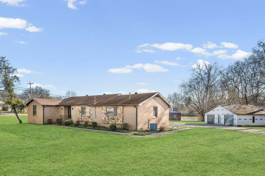 200 Queens Lane Ct, Nashville, TN 37218 - Image #2