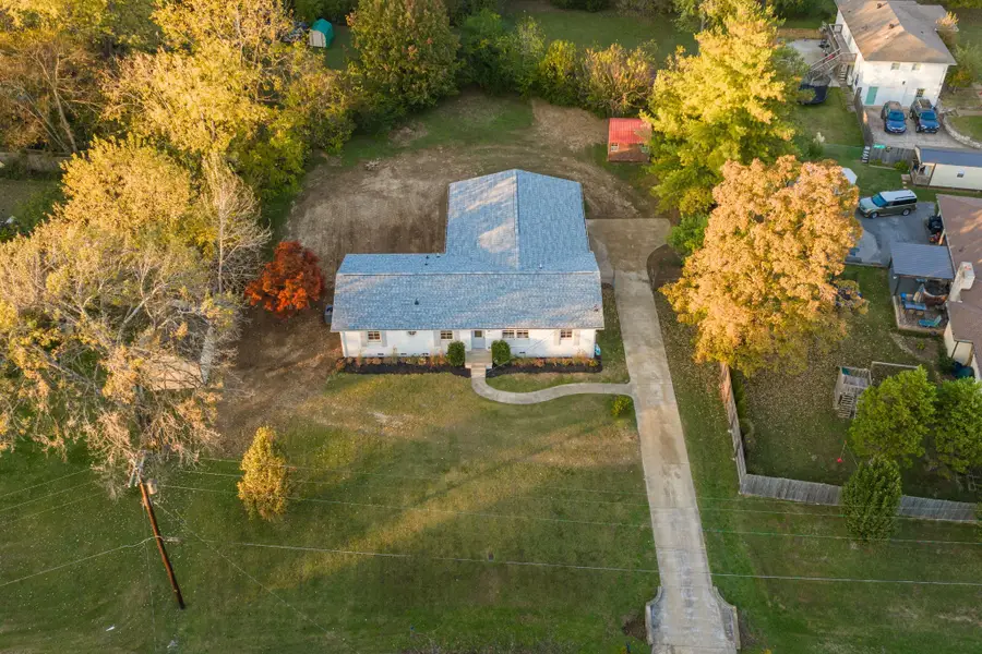 102 La Via Dr, Hendersonville, TN 37075 - Image #3