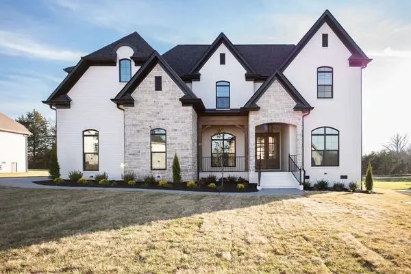 864 Harrisburg Ln, Mount Juliet, TN 37122