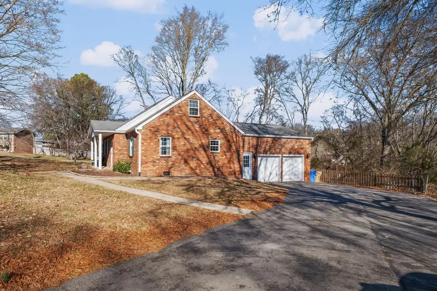 601 Wallace Dr, Goodlettsville, TN 37072 - Image #3