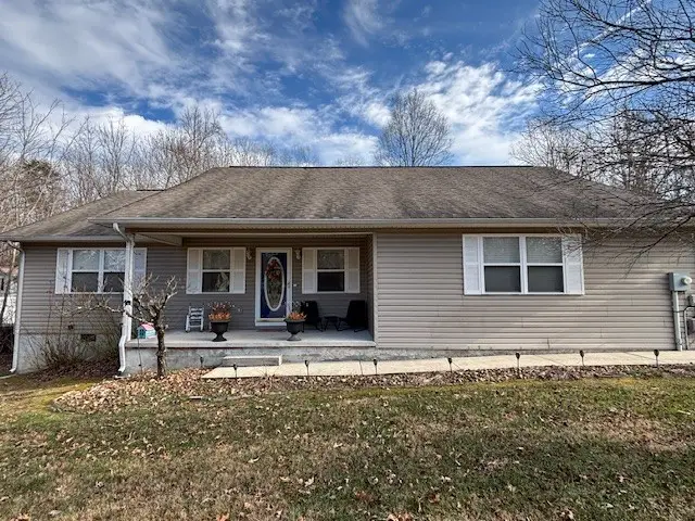 477 Lincolnshire Dr, Crossville, TN 38555 - Image #1