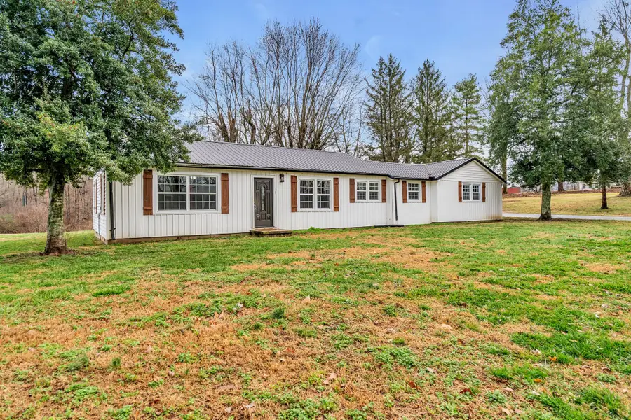 1105 Viola Rd, McMinnville, TN 37110 - Image #3