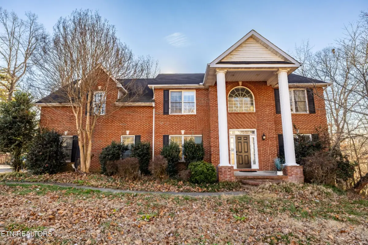 8946 Maple Ridge Lane, Knoxville, TN 37923 - Image #1