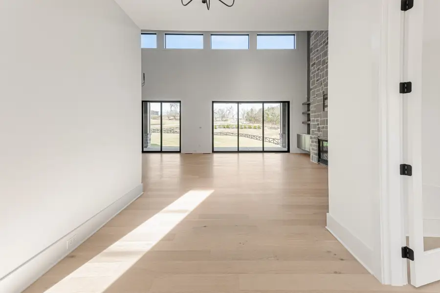 6057 Stone Cliff Ln, Franklin, TN 37064 - Image #2