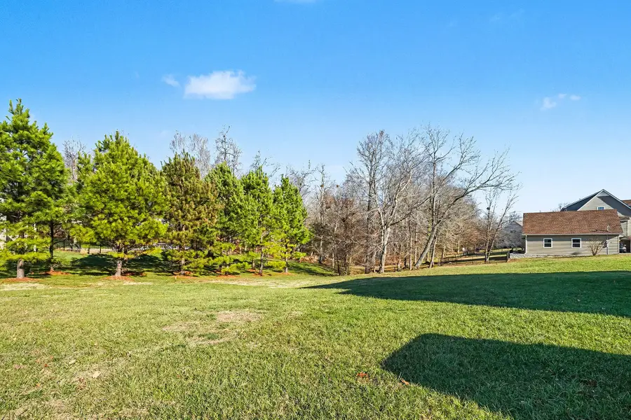 501 Fawn Ct, Burns, TN 37029 - Image #2