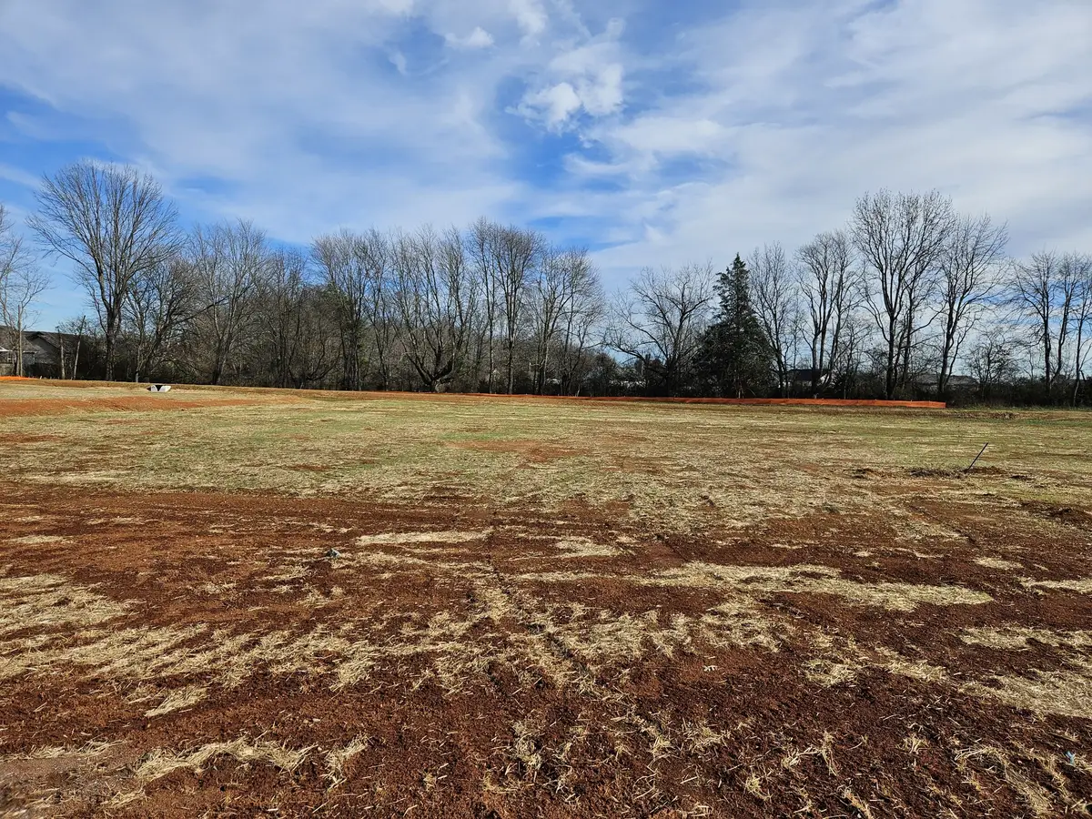 122 N Harris Ln, Portland, TN 37148 - Image #1