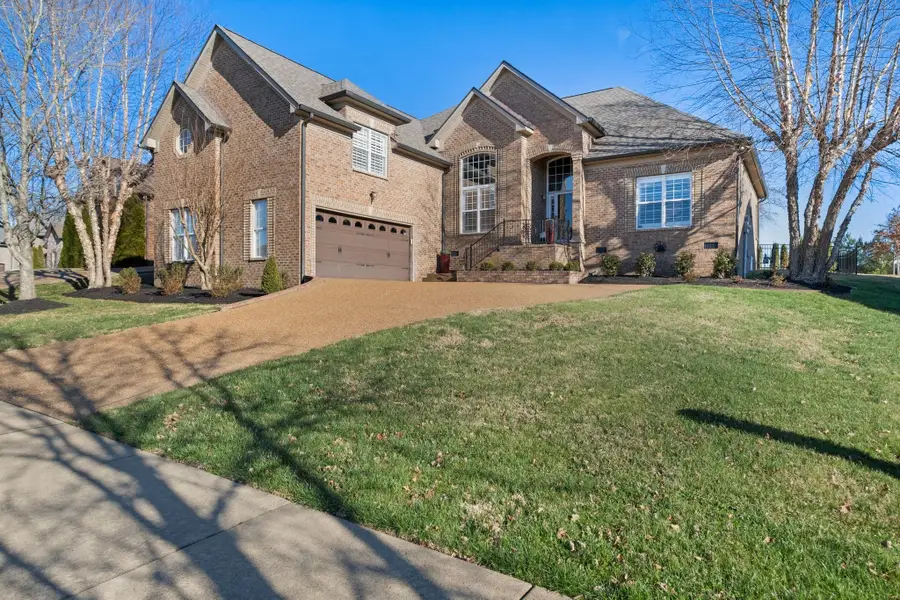 1113 Claire Ct, Gallatin, TN 37066 - Image #2