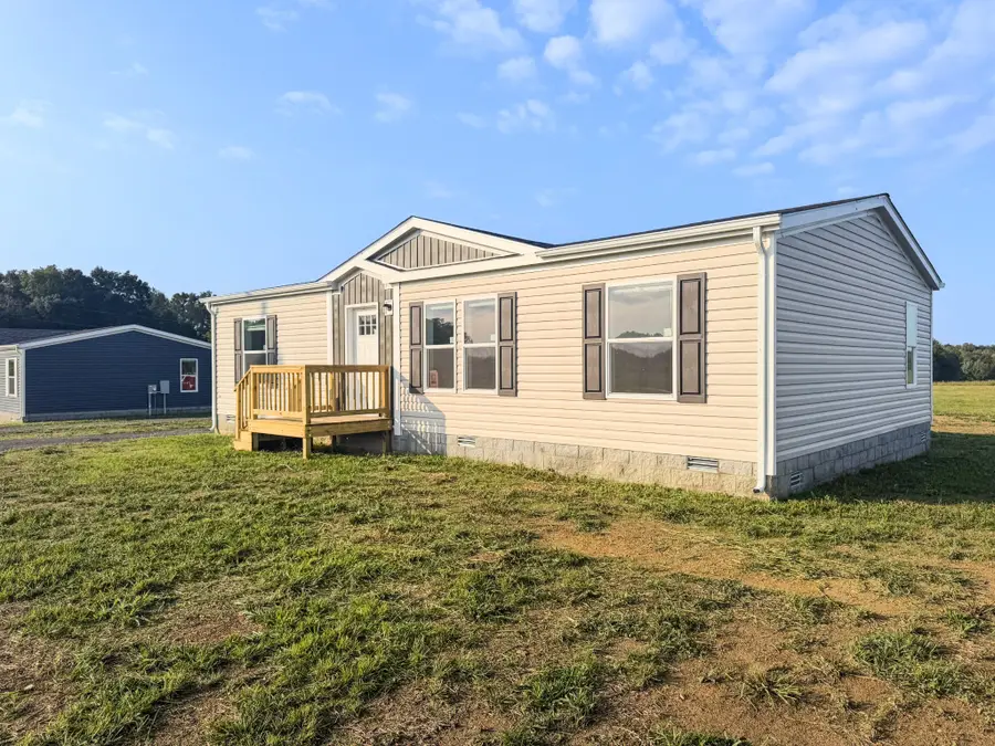 1143 Nimm Rd, Red Boiling Springs, TN 37150 - Image #2