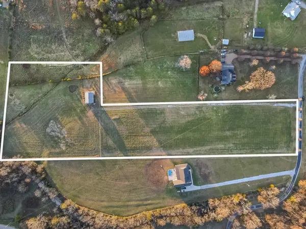 2071 Egypt Rd, Chapel Hill, TN 37034