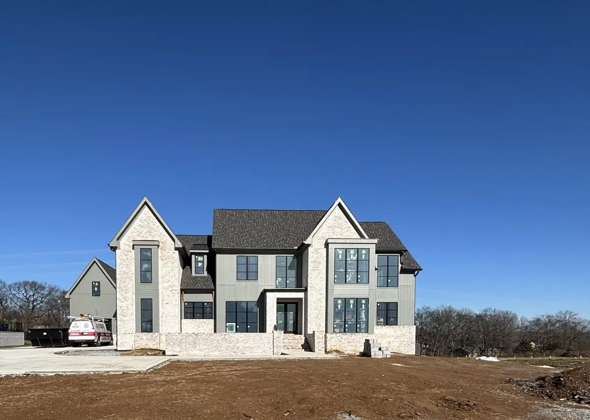 8106 Turning Point Dr, Brentwood, TN 37027 - Image #1