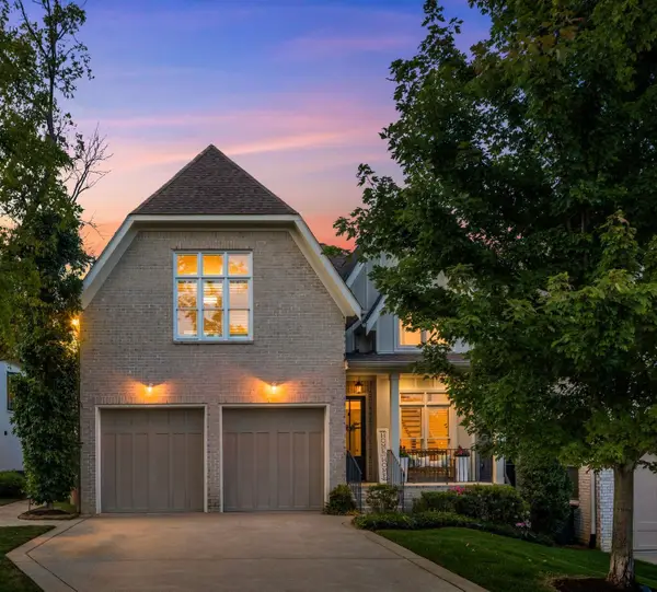 2260 Castleman Dr, Nashville, TN 37215