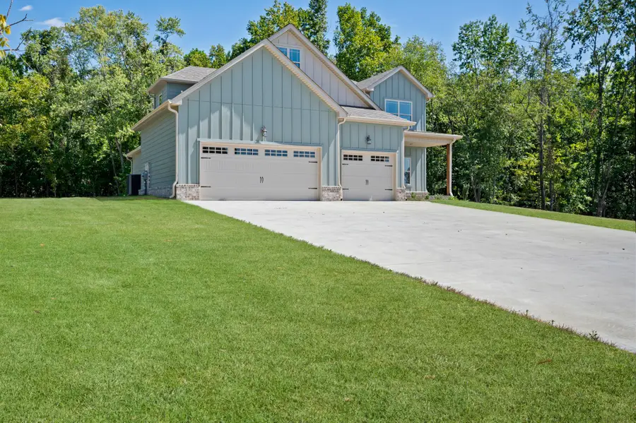 1749 Powell Rd, Clarksville, TN 37043 - Image #2
