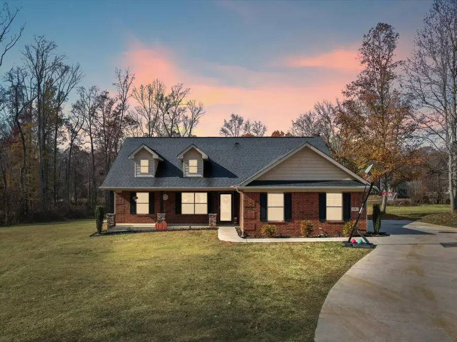 9 Villa Cir, Fayetteville, TN 37334 - Image #3